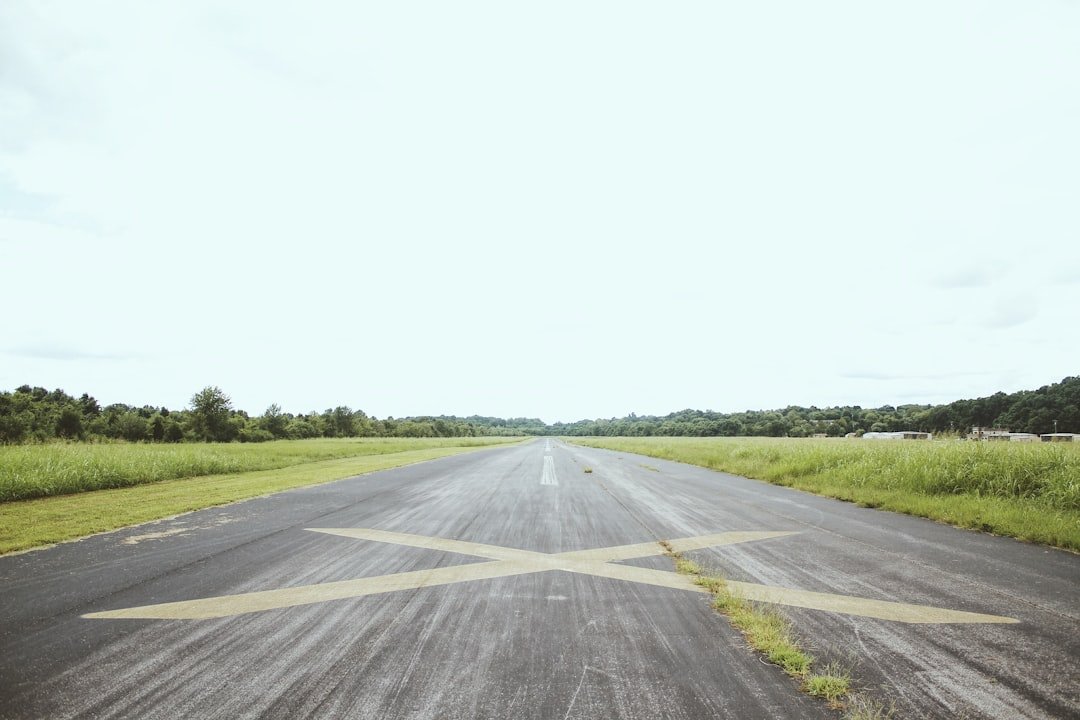 Photo Airport runway