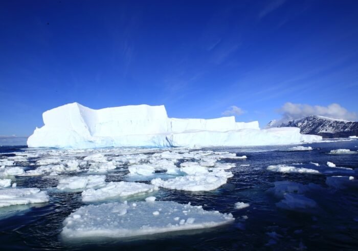 Photo Melting ice