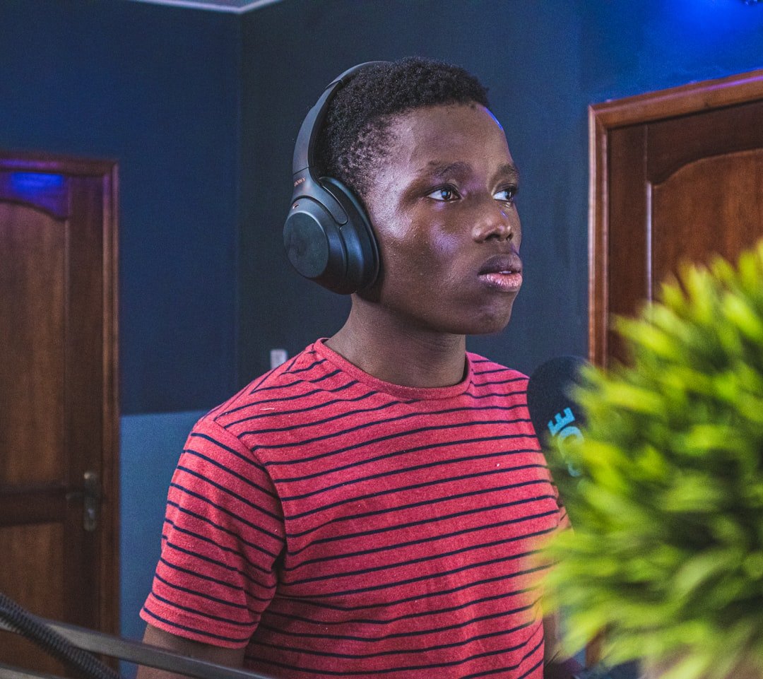 Photo Noise-cancelling headphones