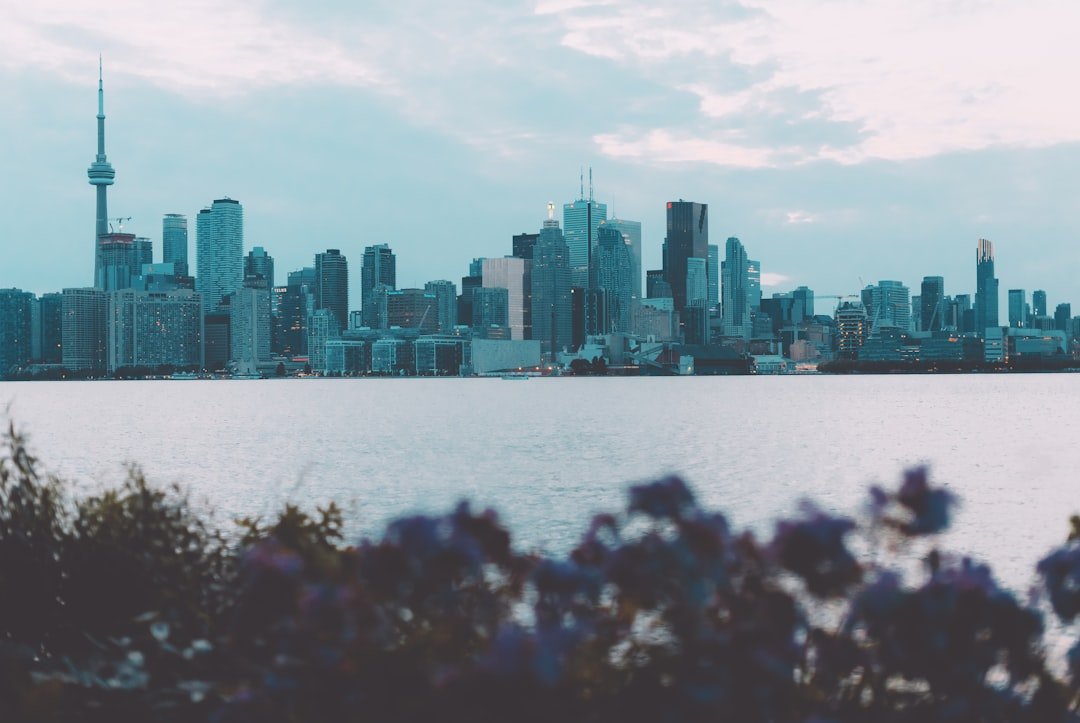 Photo Smog-filled skyline